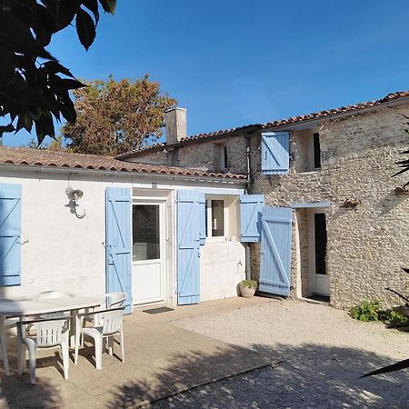 La Grange Bleue - Parking Prive - A 2Km De La Mer Saint-Georges-d'Oleron Exterior photo
