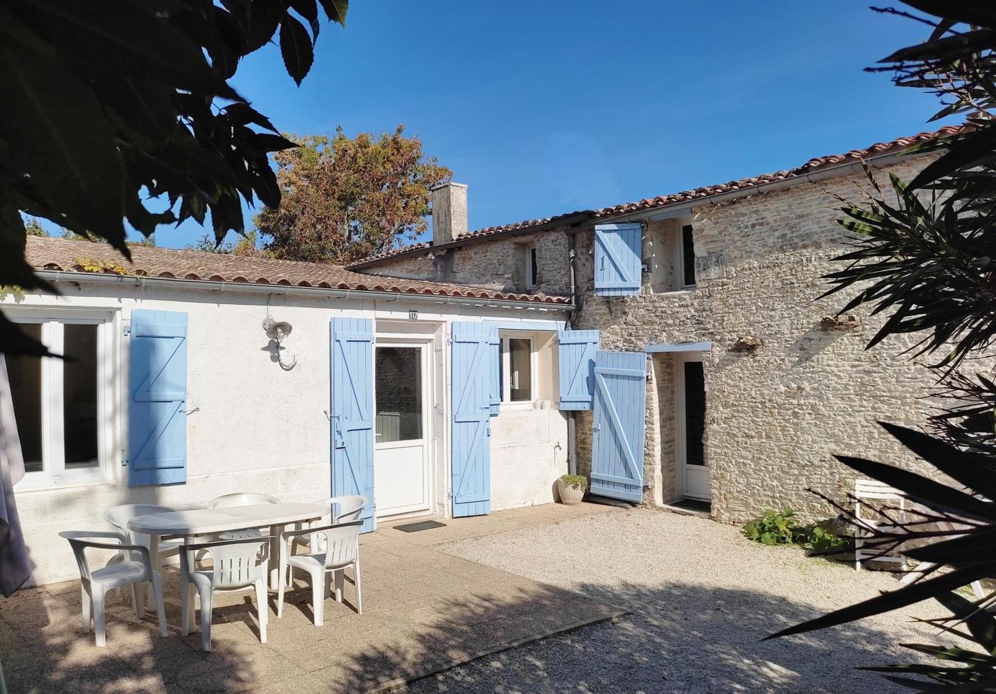 La Grange Bleue - Parking Prive - A 2Km De La Mer Saint-Georges-d'Oleron Exterior photo