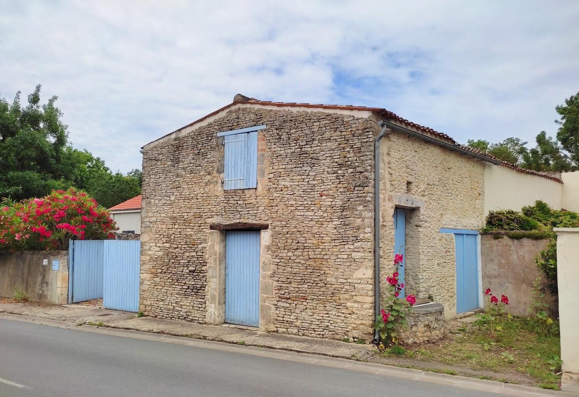 La Grange Bleue - Parking Prive - A 2Km De La Mer Saint-Georges-d'Oleron Exterior photo
